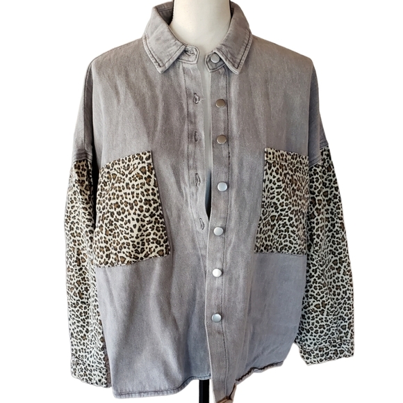 POL Violet Grey Oversized Leopard Shacket - Picture 6 of 7
